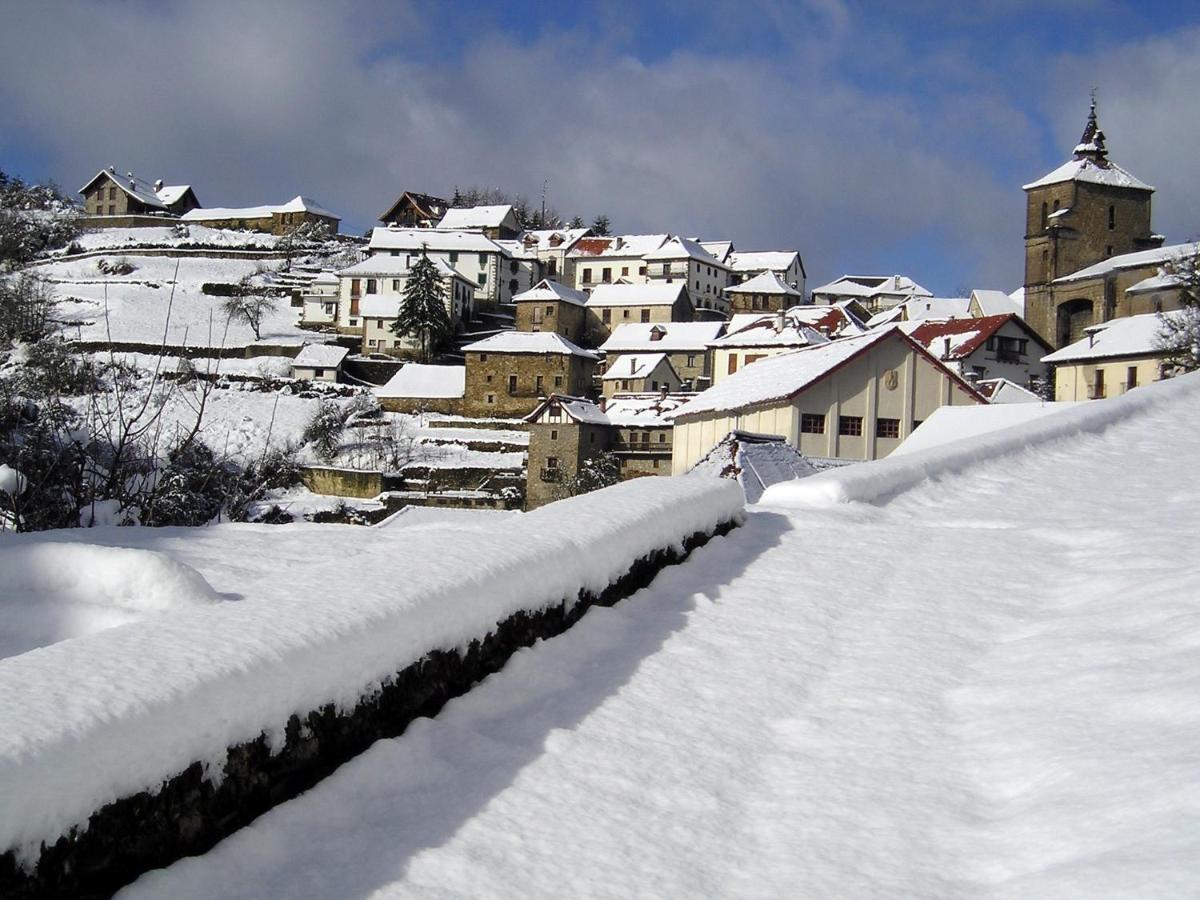 Pedroixko Etxea Apartment Uztarroz Bagian luar foto